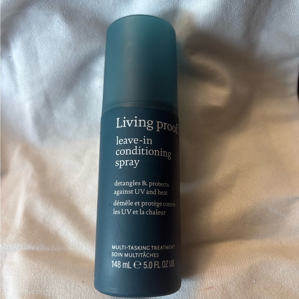 💋2/$25 living proof leave in conditioner - Picture 3 of 4
